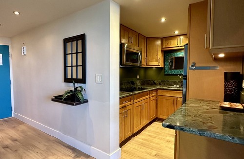 Waikiki Condo | Awesome hi-rise ocean view, On-Beach, Lanai, Salt Pool, Sauna, Spa, Gym, Parking