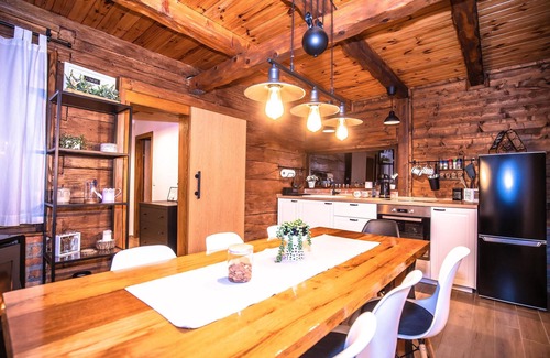 Pisarovina House | Awesome home in Jamnica Pisarovinska