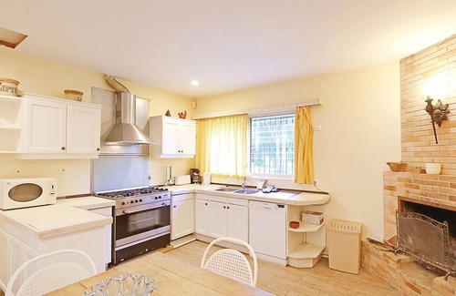 Vilanova del Valles House | Awesome home in Vilanova del Vallès