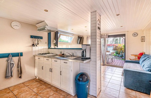 Criquetot-lʼEsneval House | Awesome home in Criquetot-l'Esneval