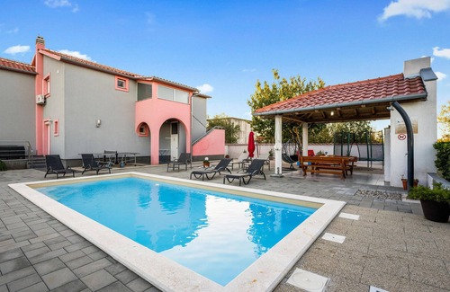 Tisno House | Awesome home in Dubrava kod Tisna