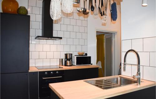 Ostra Sonnarslov House | Awesome Home In Östra Sönnarslöv