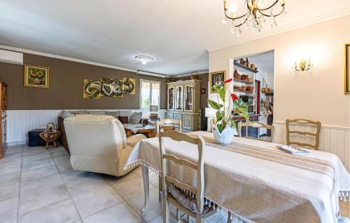 Bedarrides House | Awesome Home In Bédarrides
