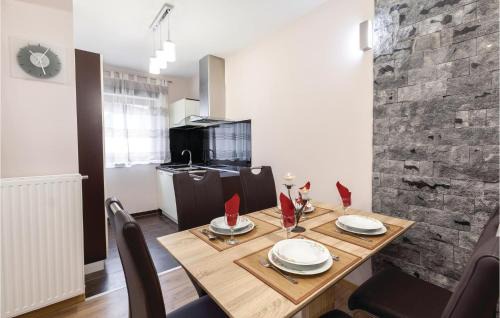 Brestovac House | Awesome Home In Brestovac With Sauna