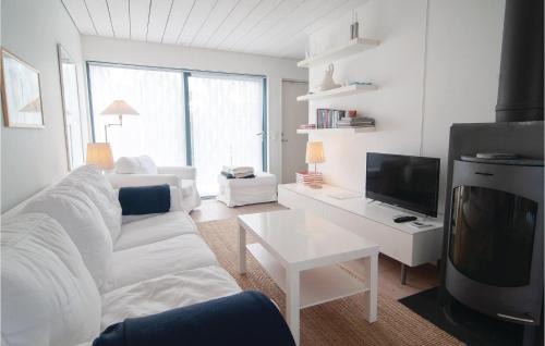 Burgsvik House | Awesome Home In Burgsvik With Wifi