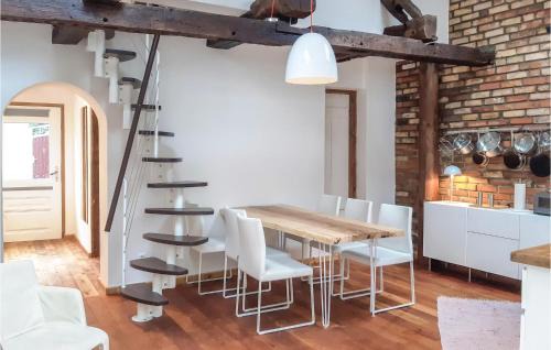 Buetzow House | Awesome Home In Bützow With Wifi