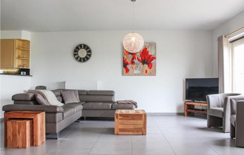 Stuivekenskerke House | Awesome Home In Diksmuide