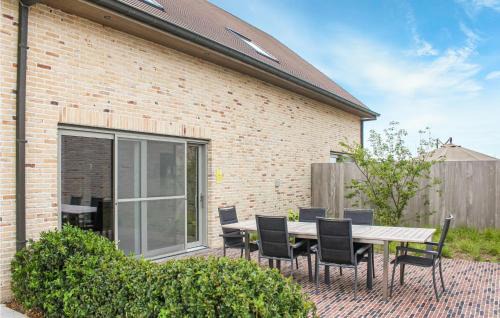 Stuivekenskerke House | Awesome Home In Diksmuide