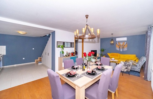 Jasenovac House | Awesome home in Drenov Bok with jacuzzi