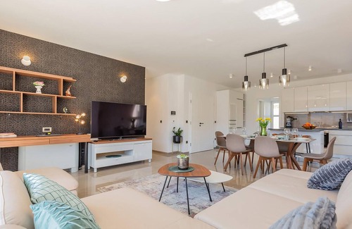 Dugopolje House | Awesome home in Dugopolje with sauna