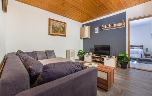 Sezana House | Awesome Home In Dutovlje With Wifi