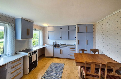 Fitjar House | Awesome home in Fitjar with WiFi