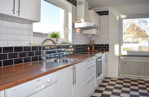 Glemminge House | Awesome home in Glmmingebro with WiFi