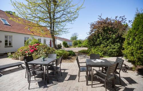Haslev House | Awesome Home In Haslev With Kitchen