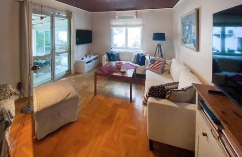 Haverud House | Awesome home in Håverud with kitchen