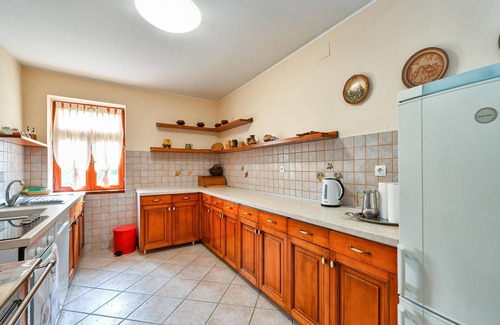 Sveti Kriz Zacretje House | Awesome home in Donja Pacetina