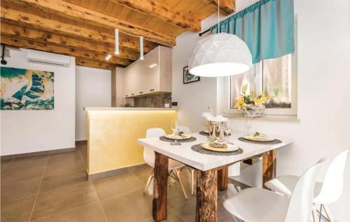 Obrs House | Awesome Home In Moscenicka Draga
