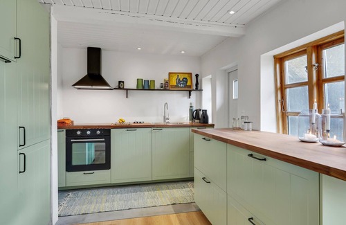 Østerskov House | Awesome home in Humble with WiFi