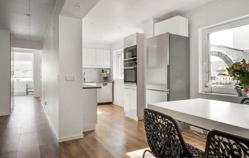 Huskvarna House | Awesome Home In Huskvarna With Wifi
