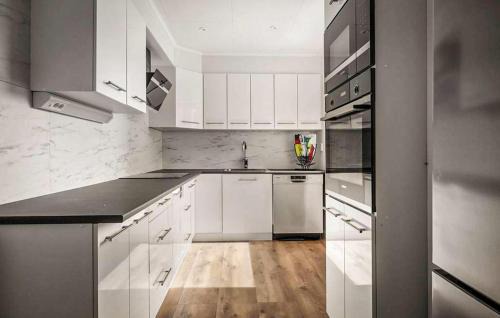Huskvarna House | Awesome Home In Huskvarna With Wifi