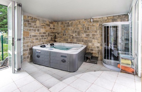 Izola House | Awesome home in Izola w/ Sauna, WiFi and 3 Bedrooms