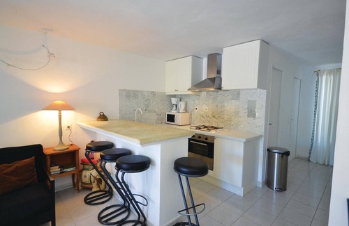 Joucas House | Awesome home in Joucas with kitchen