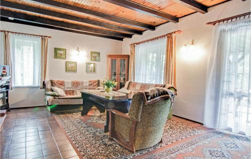 gmina Nowogrodek Pomorski House | Awesome Home In Karsko With Sauna