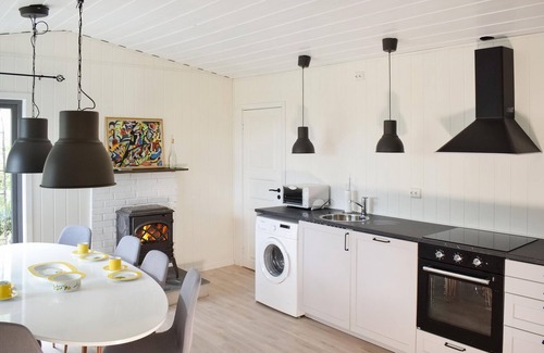 Karmoy House | Awesome home in Kopervik with WiFi