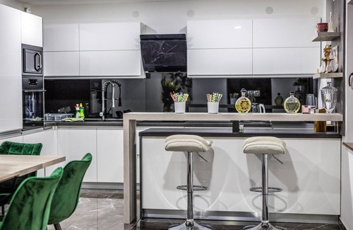 Semeljci House | Awesome home in Koritna with sauna