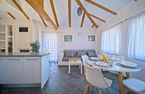Brdovec House | Awesome home in Kraj Donji with WiFi