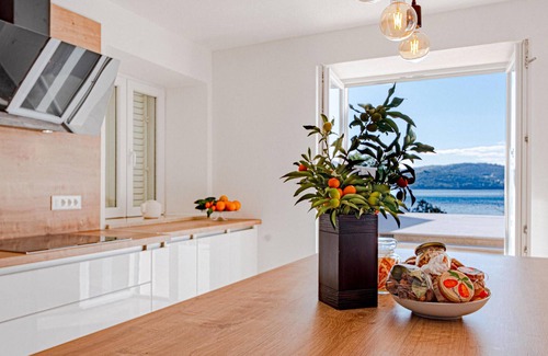 Kuciste House | Awesome home in Kuciste with WiFi