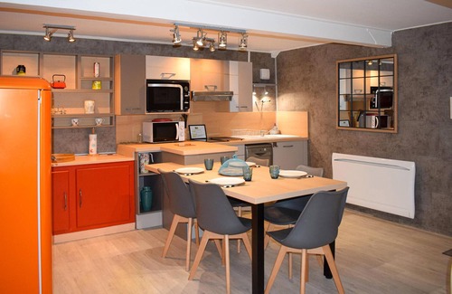 Brelevenez House | Awesome home in Lannion with WiFi