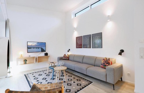 Lembruch House | Awesome Home In Lembruchdümmer See