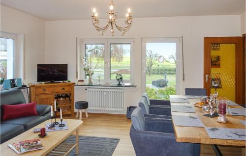 Hunerbach House | Awesome Home In Müllenbach With Kitchen