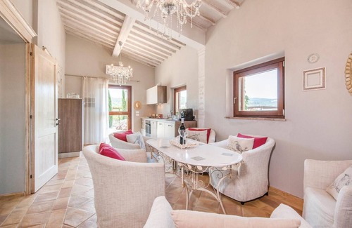 Montenero House | Awesome home in Montenero GR