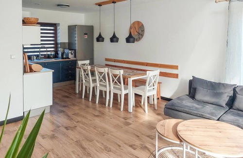 Miroszewo House | Awesome home in Nowe Warpno with WiFi