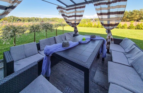 Miroszewo House | Awesome home in Nowe Warpno with WiFi