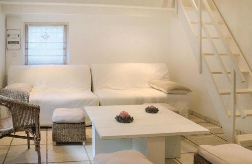 Pourcieux House | Awesome home in Pourcieux with 1 Bedrooms, Private swimming pool and Outdoor swimming pool
