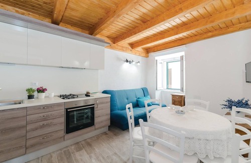 Pag House | Awesome home in Pag with WiFi