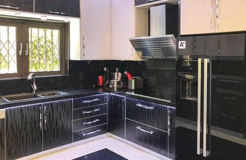 Egira House | Awesome home in Petalou, Korinthias