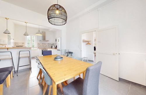 Saint-Viatre House | Awesome home in Saint-Viâtre with WiFi