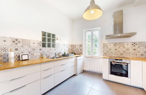Saint-Viatre House | Awesome home in Saint-Viâtre with WiFi