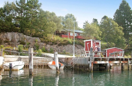 Kvinnherad House | Awesome home in Sandvoll