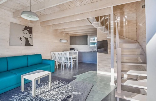 Sianozety House | Awesome home in Sianozety with kitchen