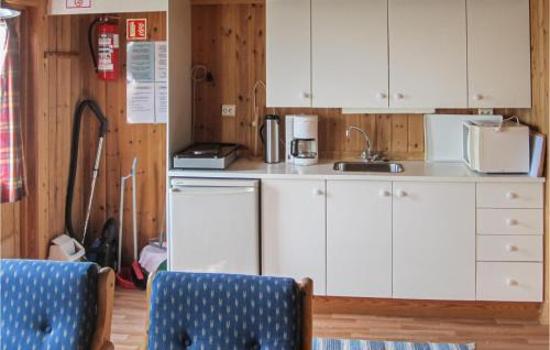 Spangereid House | Awesome Home In Spangereid With Kitchen