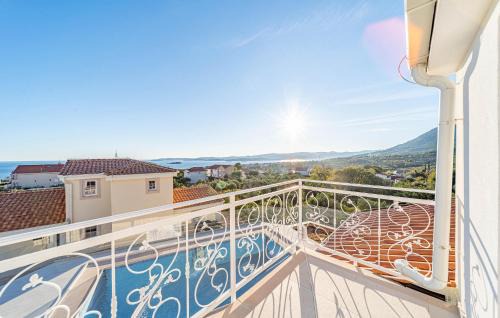 Stankovici House | Awesome Home In Stankovic With Wifi