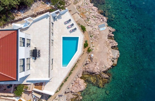 Senj House | Awesome home in Starigrad