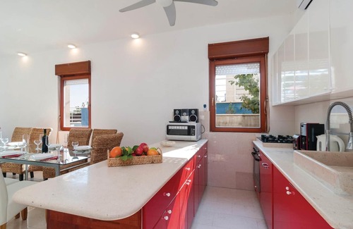 Stomorska House | Awesome home in Stomorska with kitchen
