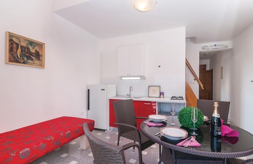 Stomorska House | Awesome home in Stomorska with kitchen