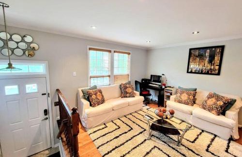 Herndon Apartment | Awesome Home in suburb Washington DC near Airport with WiFi and Parking